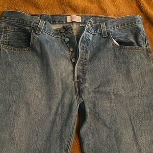 Levi 501 buttonfly jeans